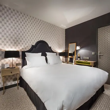 Hotel La Parizienne By Elegancia 3*