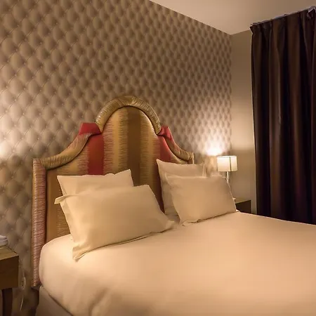 Отель La Parizienne 3*