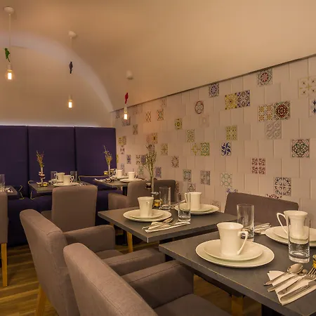 Hotel La Parizienne - Proche Montparnasse