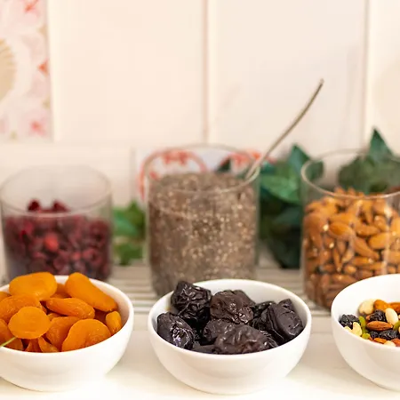 La Parizienne - Proche Montparnasse Hotel