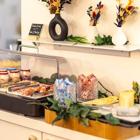 Hotel La Parizienne - Proche Montparnasse