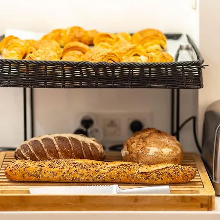 Hotel La Parizienne - Proche Montparnasse