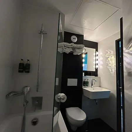 La Parizienne - Proche Montparnasse Hotel 3*