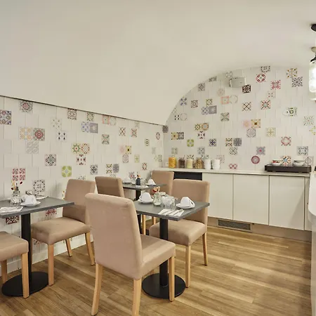 La Parizienne - Proche Montparnasse Hotel Paris