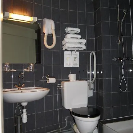 La Parizienne - Proche Montparnasse Hotel 3*