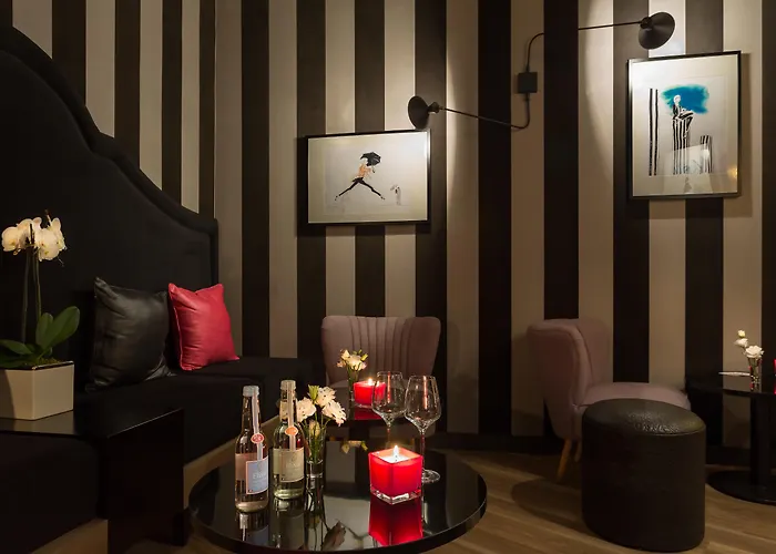 Hotel La Parizienne - Proche Montparnasse 3*