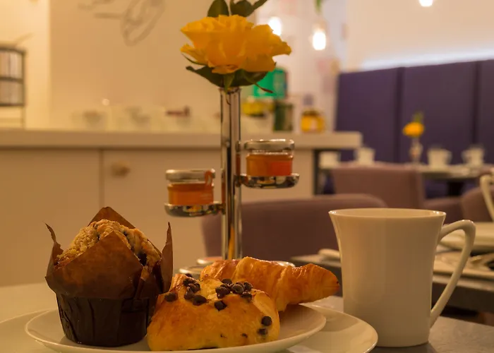 La Parizienne - Proche Montparnasse Hotel 3*