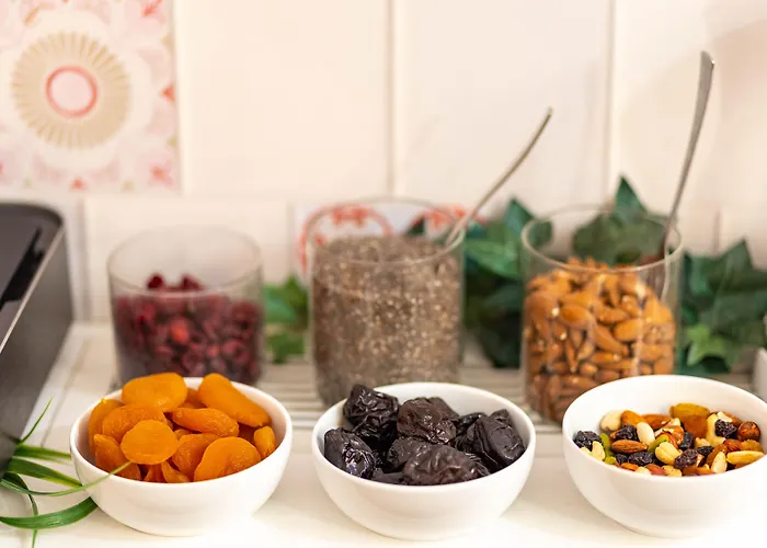 La Parizienne - Proche Montparnasse Hotel