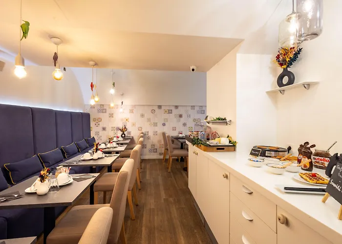 Hotel La Parizienne - Proche Montparnasse 3*