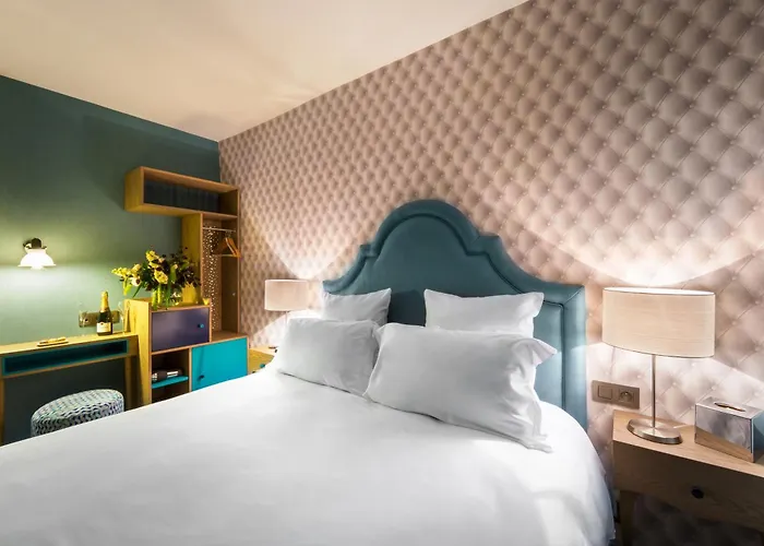 Hotel La Parizienne - Proche Montparnasse París