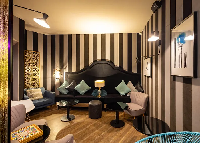 Hotel La Parizienne Parigi